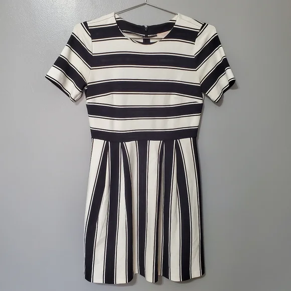 LOFT Black and White Striped Dress Womens Size 4P - Picture 1 of 7